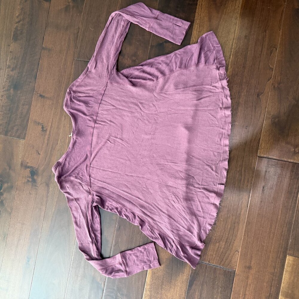 FREE PEOPLE Waffle Knit V Neck Swing Top Size Large Dusty Purple - Picture 6 of 7